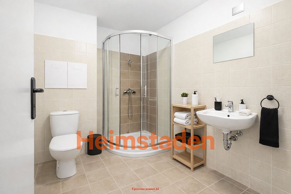 Pronájem bytu 1+kk 35 m² – fotografie 3