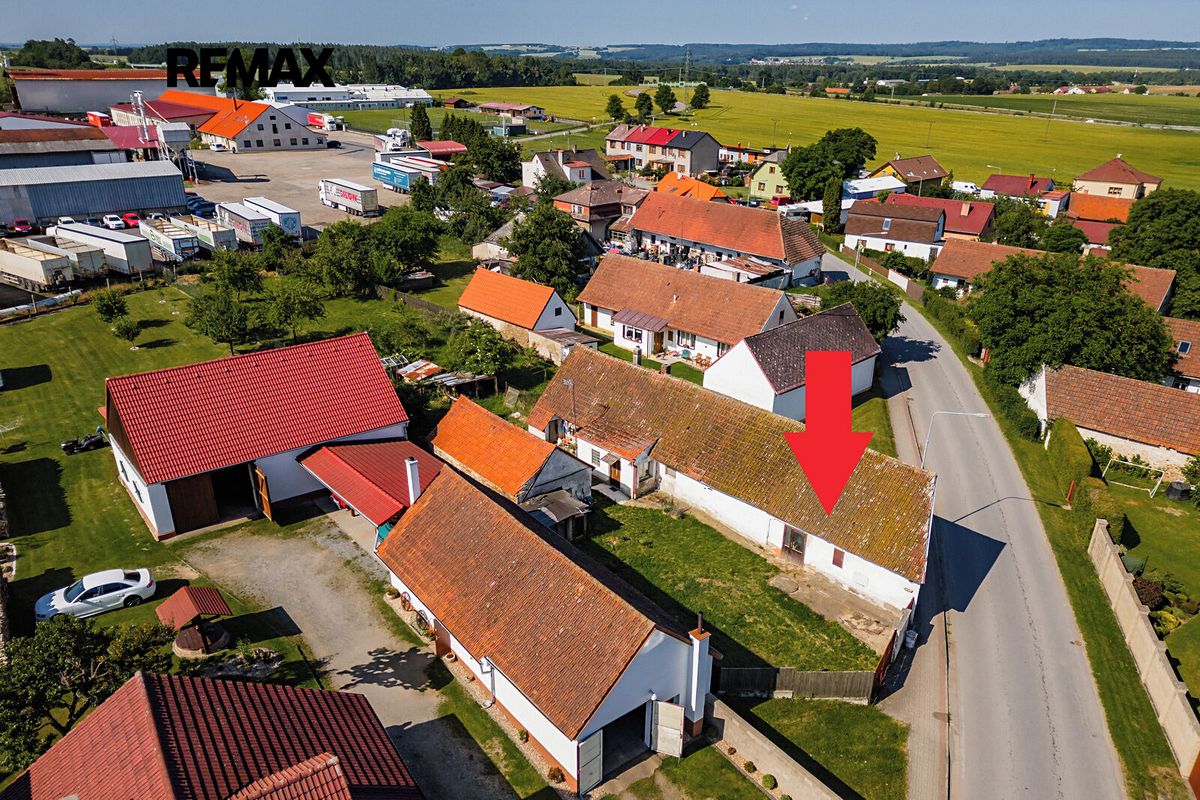 Prodej rodinného domu 76 m², pozemek 1355 m² – fotografie 2