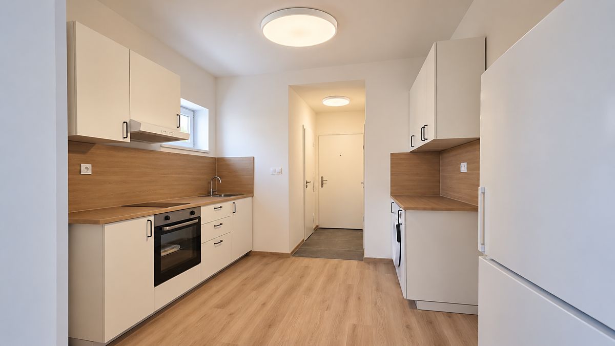 Pronájem bytu 1+1 33 m² – fotografie 2
