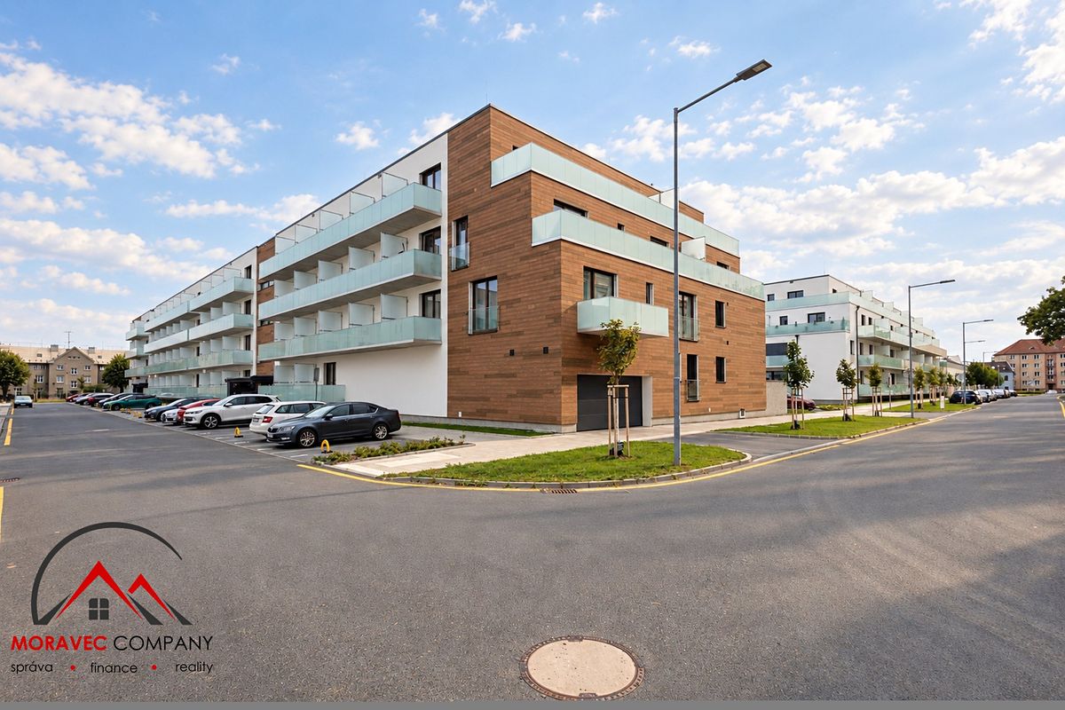 Pronájem bytu 1+kk 32 m²