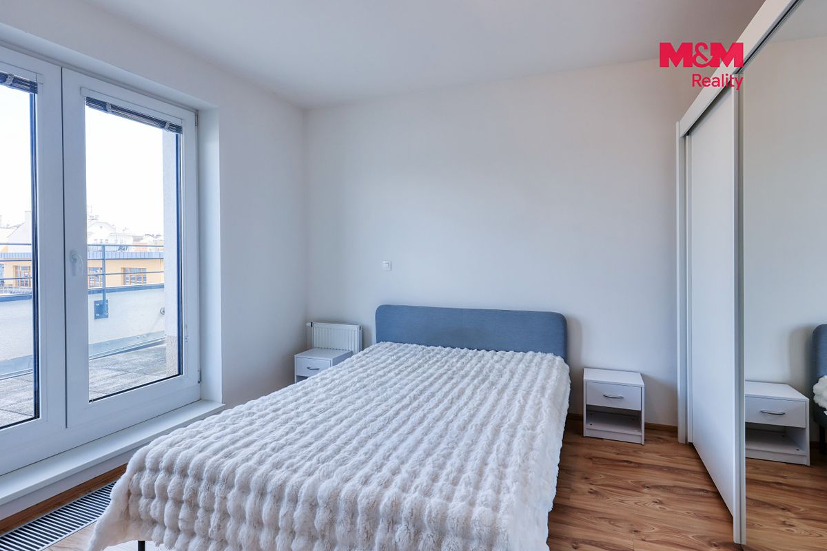 Pronájem bytu 2+kk 70 m² – fotografie 2