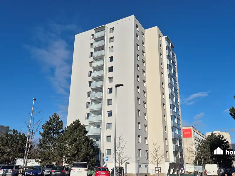 Pronájem bytu 3+1 73 m², Pardubice – náhled fotky 1