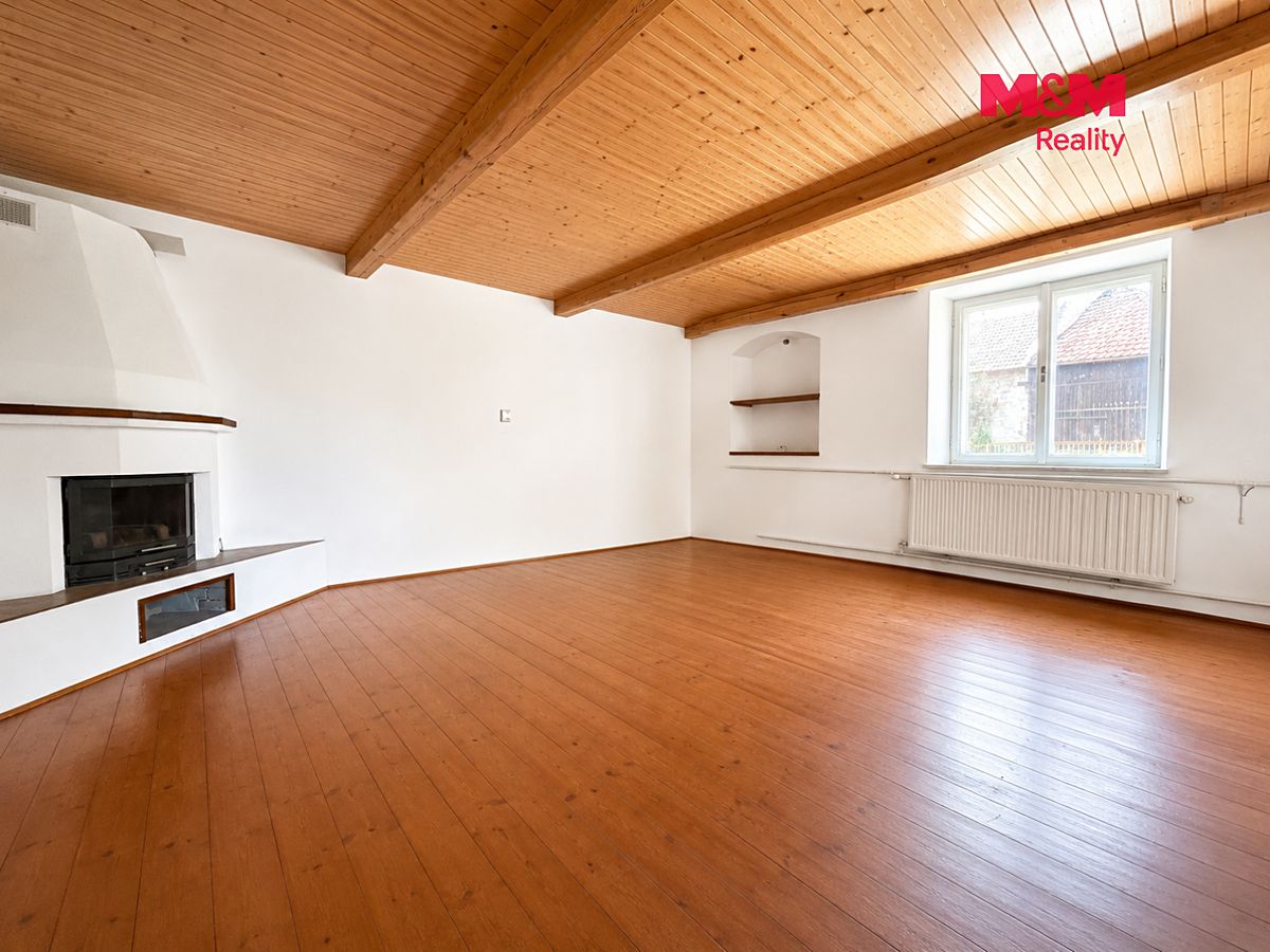 Prodej rodinného domu 110 m², pozemek 1932 m² – fotografie 2