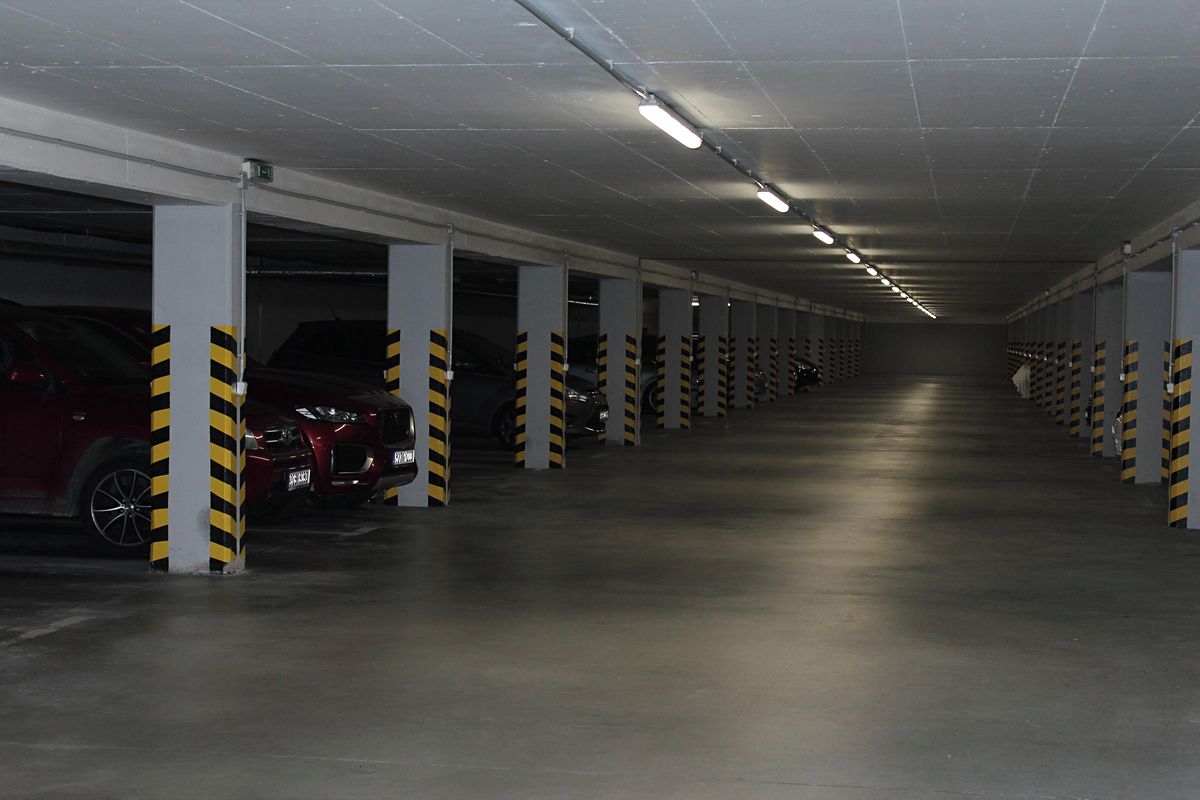 Pronájem garážového stání 20 m² – fotografie 2