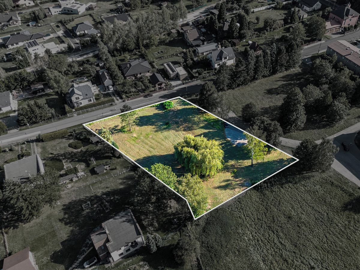 Prodej stavebního pozemku 809 m² – fotografie 2