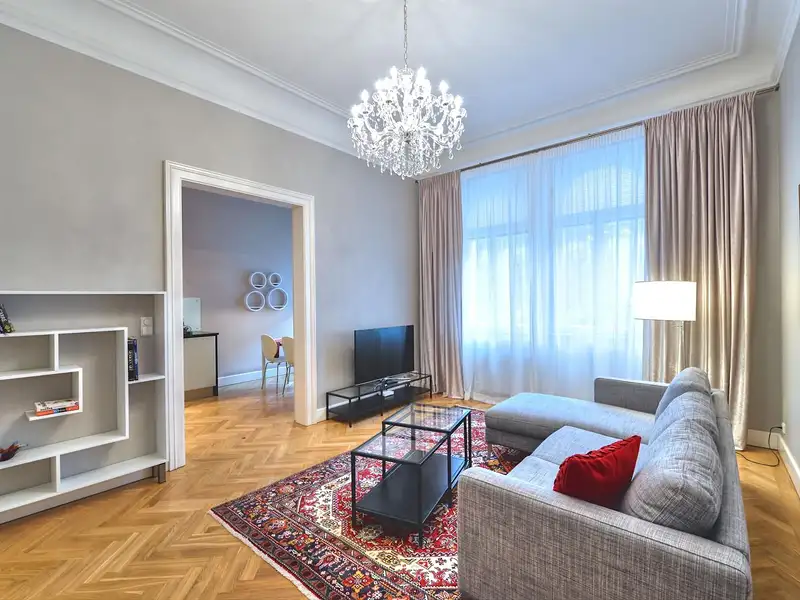 Pronájem bytu 2+1 74 m², Praha – náhled fotky 1