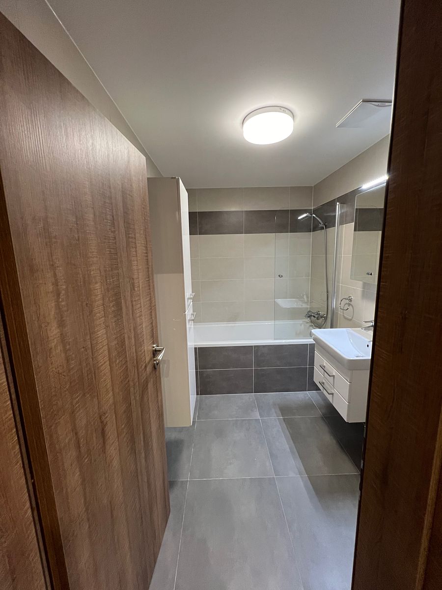 Pronájem bytu 2+kk 62 m² – fotografie 3