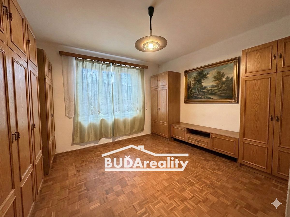 Pronájem rodinného domu 160 m², pozemek 2400 m² – fotografie 3