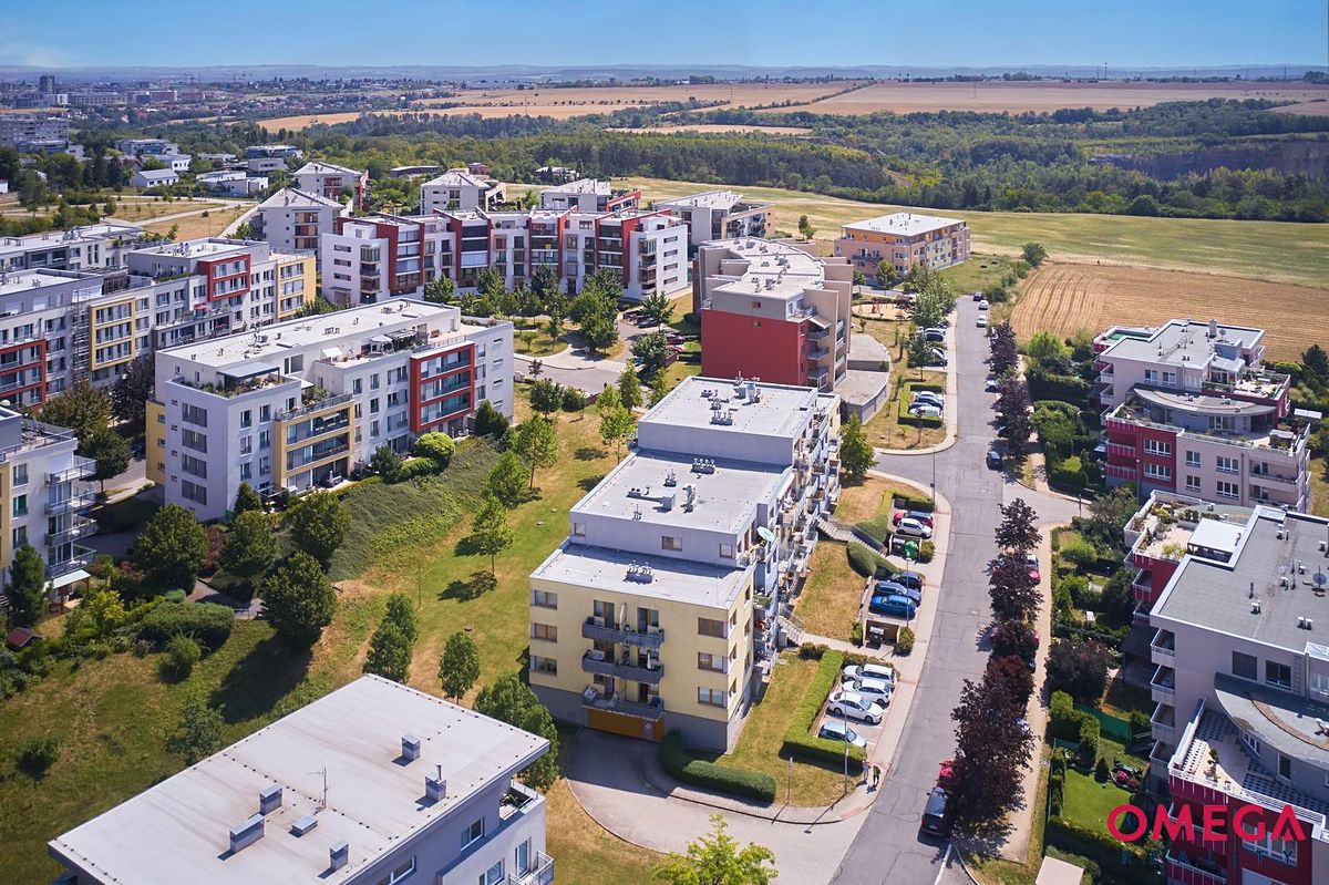 Prodej bytu 1+kk 33 m² – fotografie 2