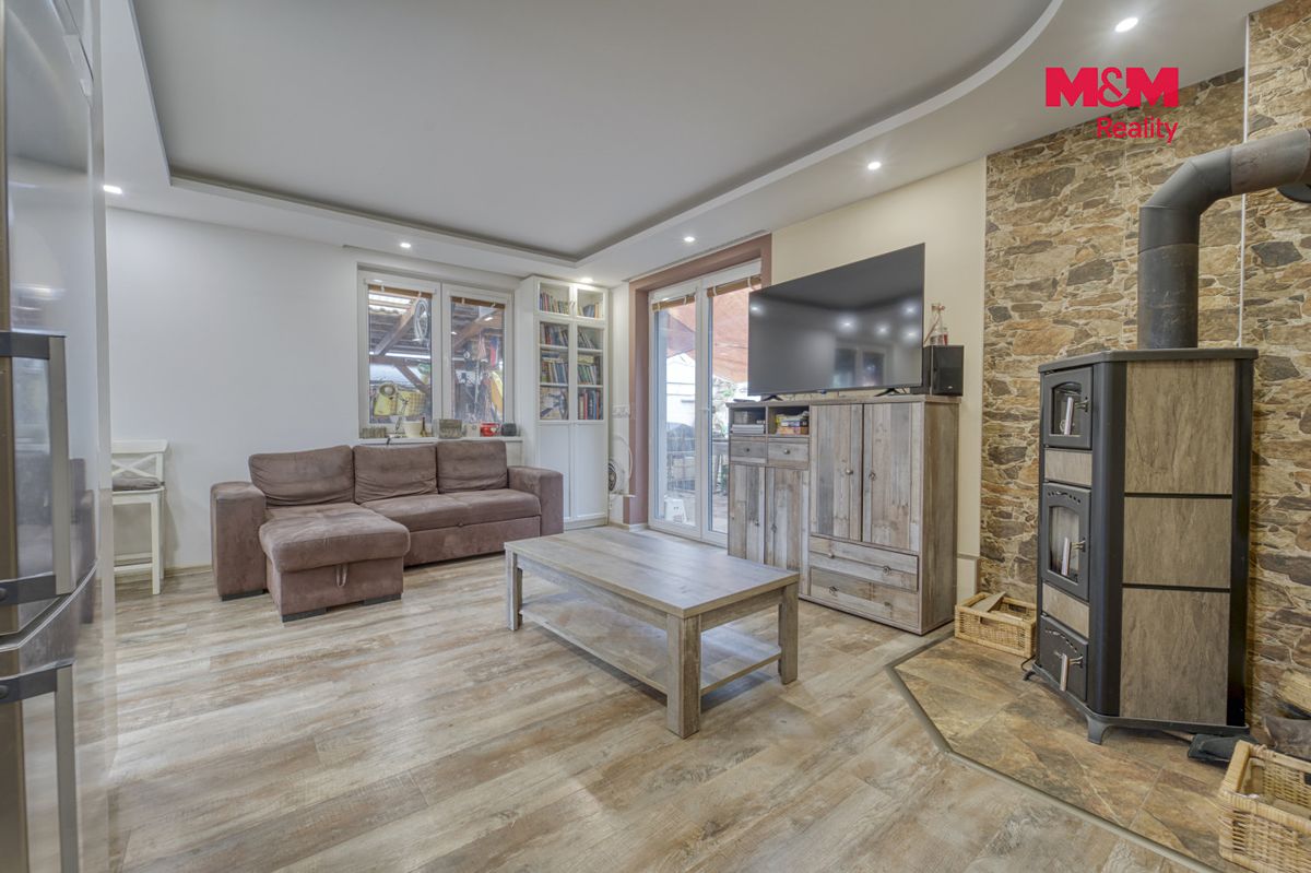 Prodej rodinného domu 181 m², pozemek 307 m² – fotografie 4
