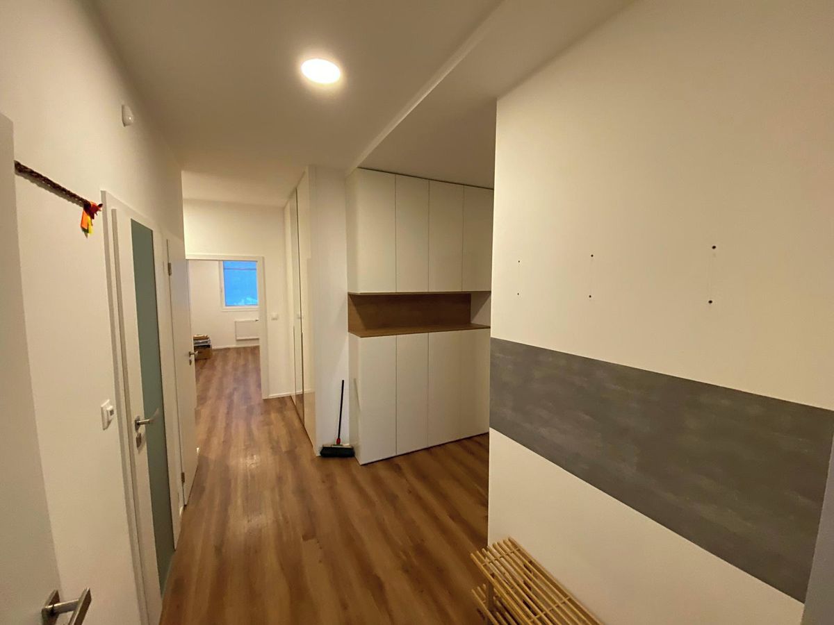 Pronájem bytu 3+kk 98 m² – fotografie 2