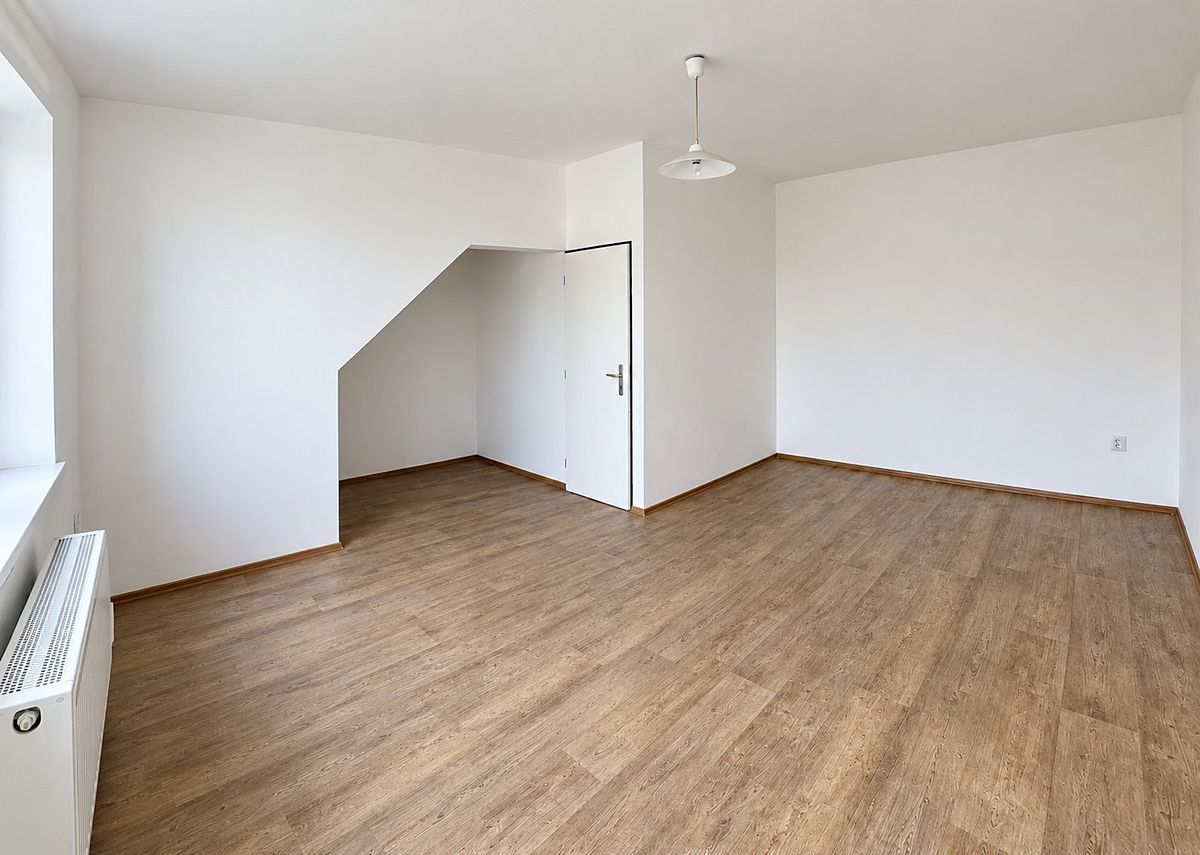 Pronájem bytu 2+kk 40 m² – fotografie 2