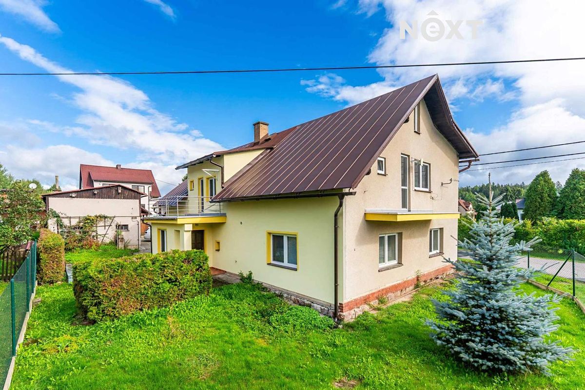 Prodej rodinného domu 250 m², pozemek 763 m²