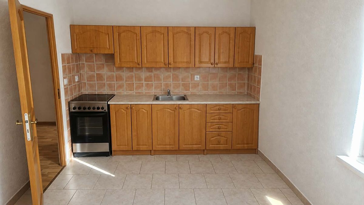 Prodej rodinného domu 172 m², pozemek 431 m² – fotografie 3