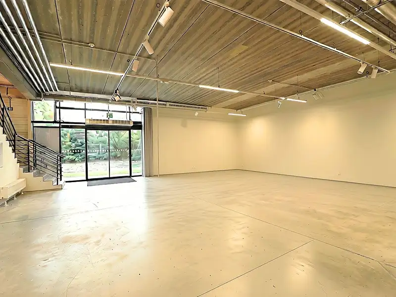 Pronájem obchodního prostoru 529 m², Brno – náhled fotky 2