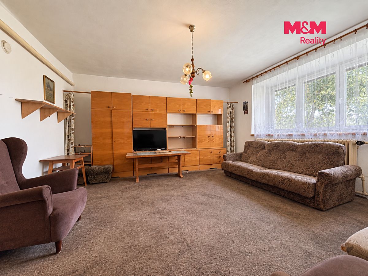 Prodej rodinného domu 122 m², pozemek 1292 m² – fotografie 4