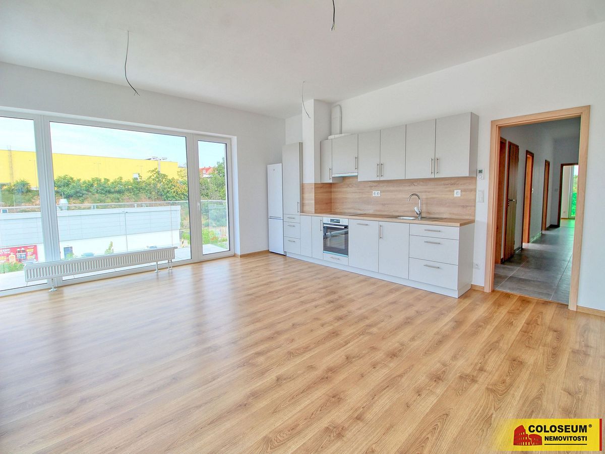 Pronájem bytu 4+kk 106 m²
