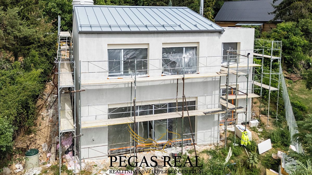 Prodej rodinného domu 129 m², pozemek 304 m² – fotografie 4