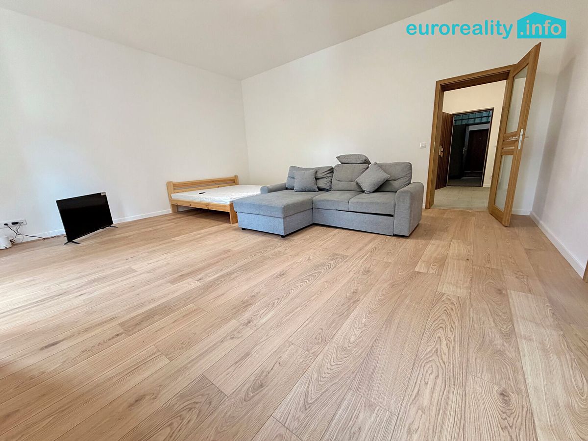 Prodej bytu 2+1 66 m² – fotografie 2