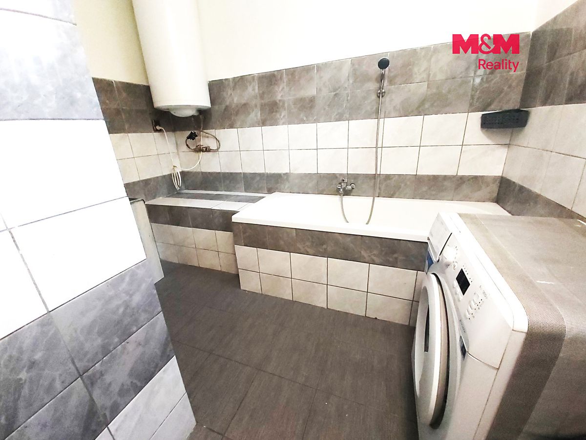 Prodej rodinného domu 150 m², pozemek 884 m² – fotografie 4