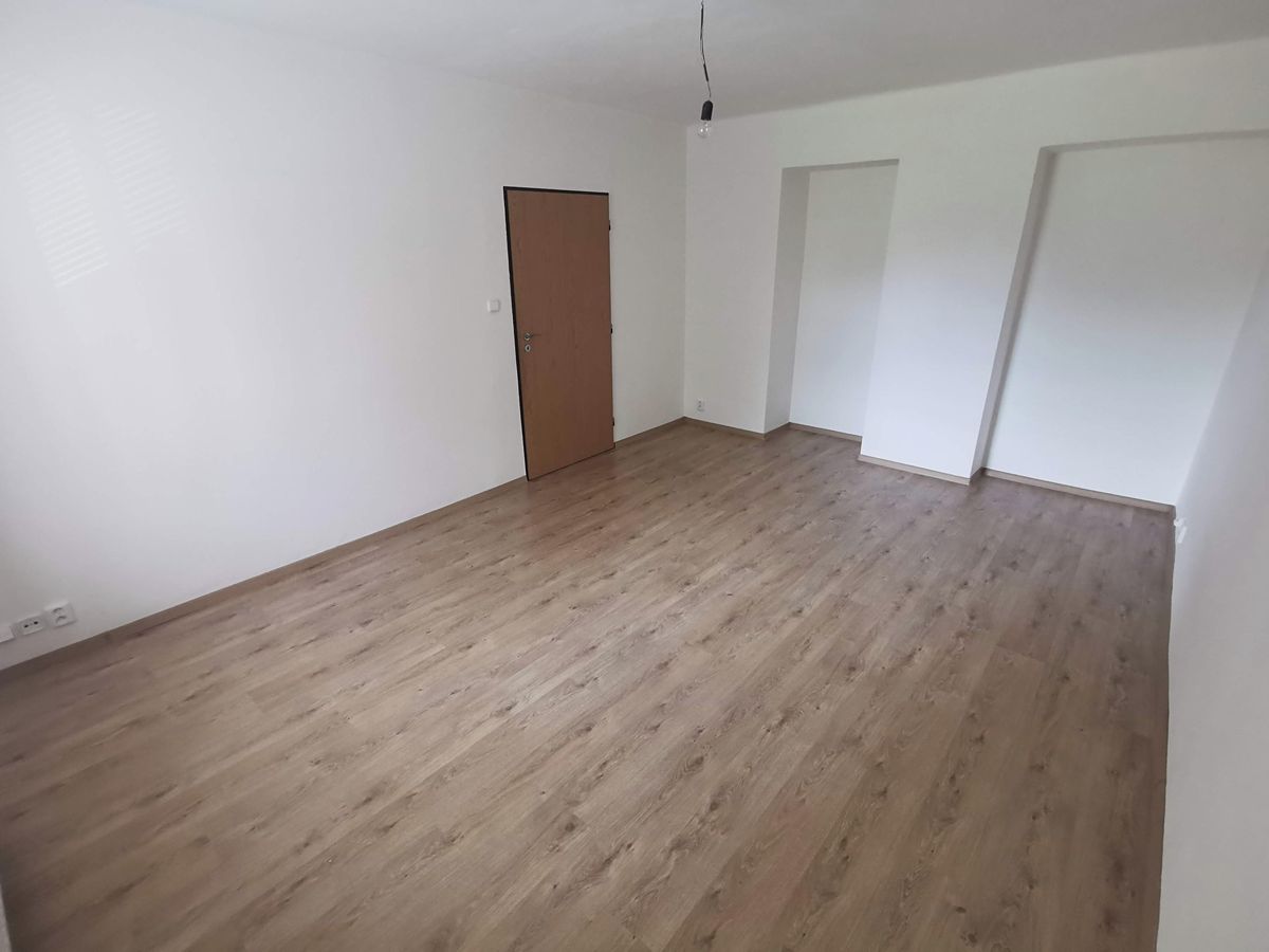 Pronájem bytu 2+kk 52 m² – fotografie 4
