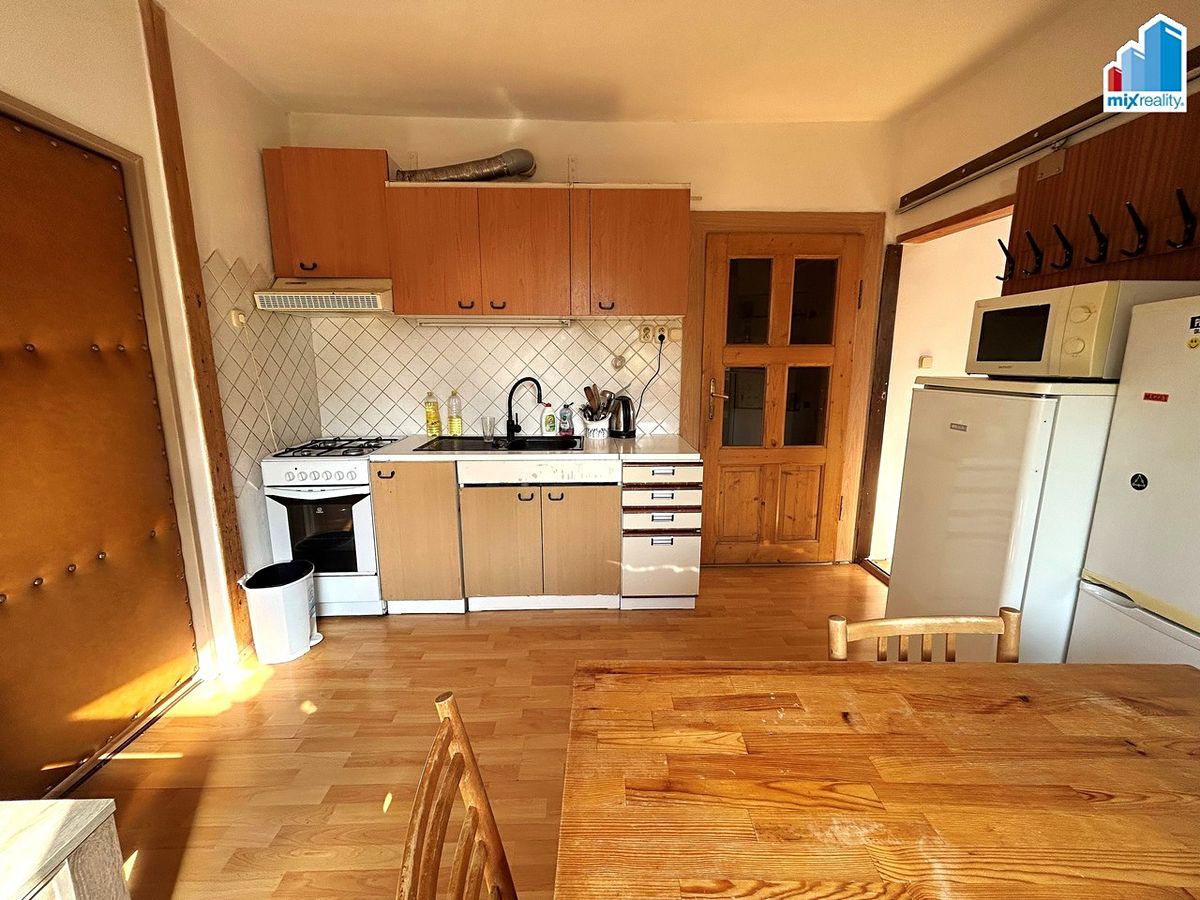 Pronájem bytu pokoje 25 m² – fotografie 3