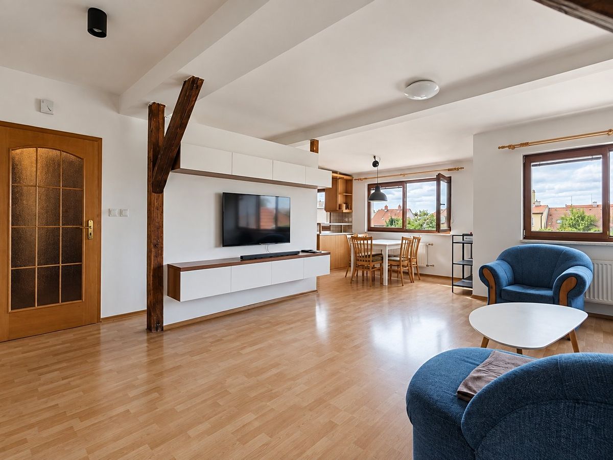 Pronájem bytu 3+kk 95 m²