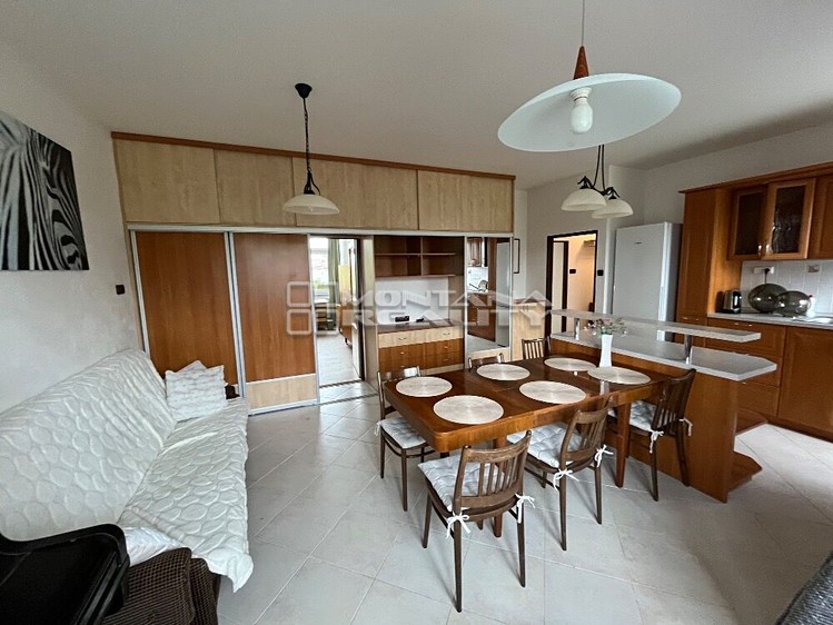 Pronájem bytu 4+1, 98 m² (9 z 17)