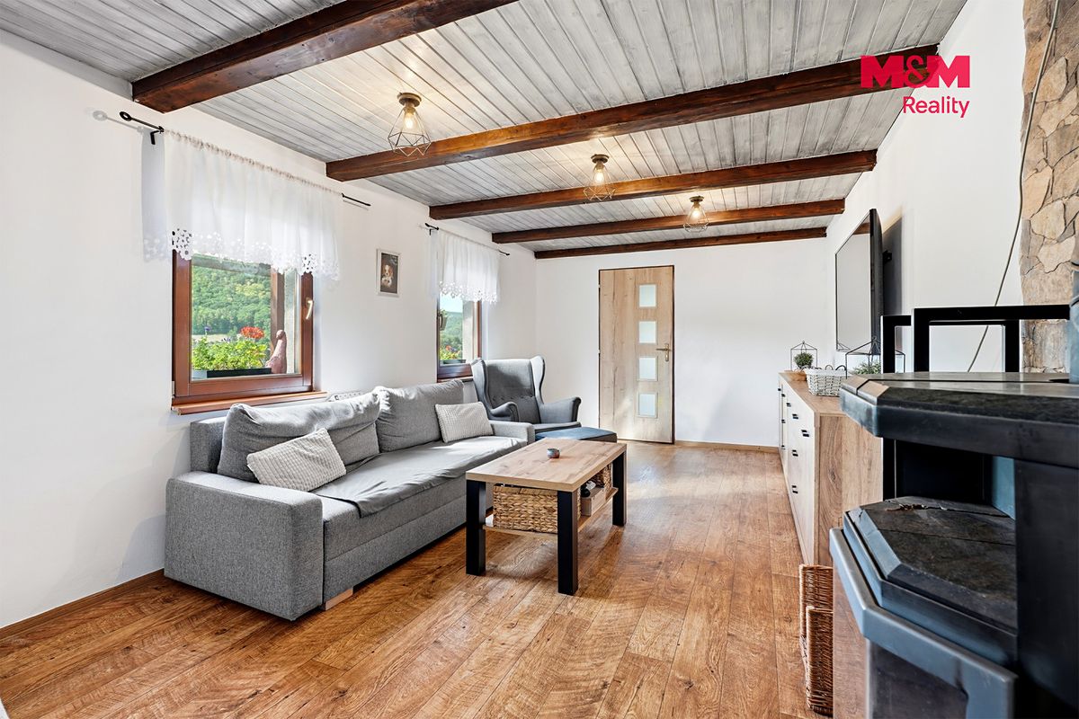 Prodej rodinného domu 67 m², pozemek 560 m² – fotografie 2