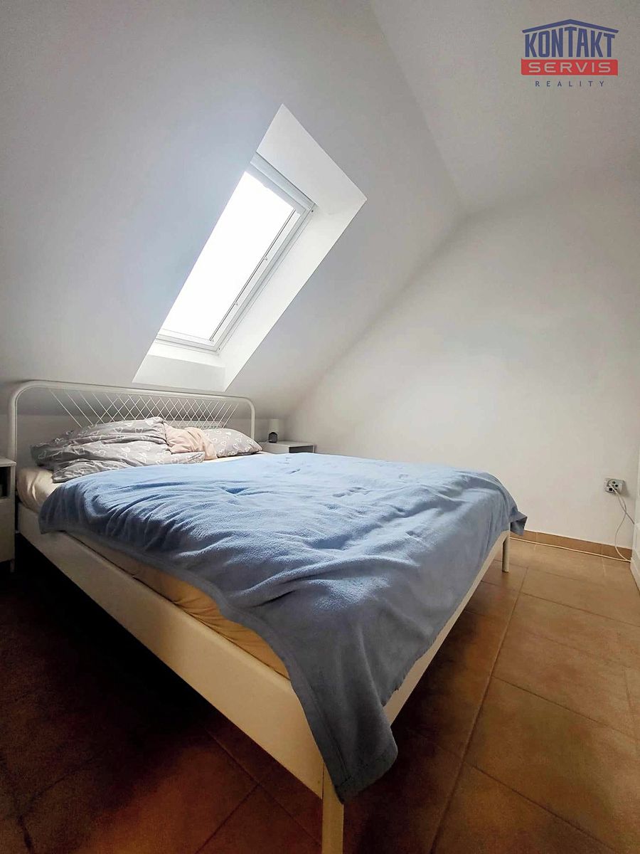 Pronájem bytu 2+1 63 m² – fotografie 4