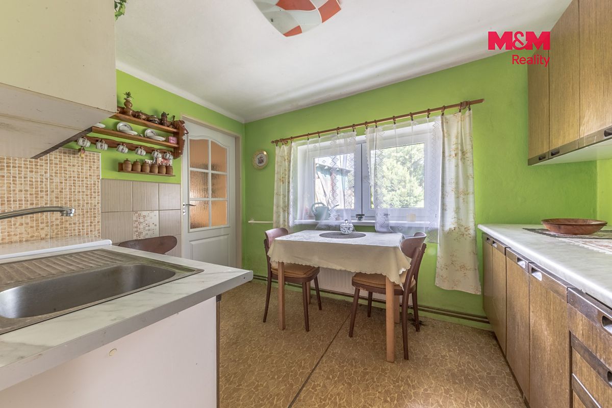 Prodej rodinného domu 100 m², pozemek 653 m² – fotografie 3