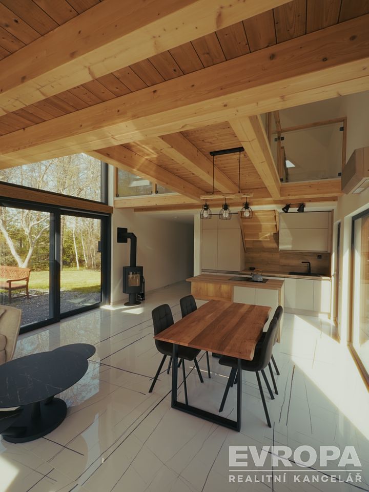 Prodej rodinného domu 100 m², pozemek 607 m²