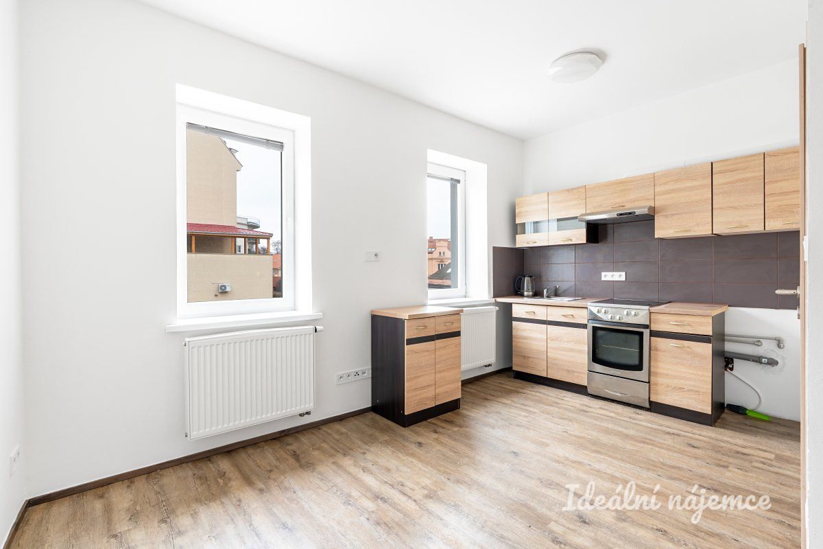 Pronájem bytu 1+kk 24 m² – fotografie 2