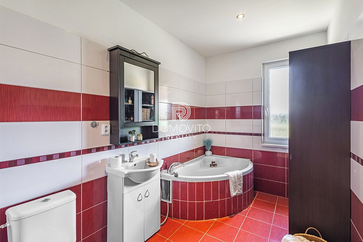 Prodej rodinného domu 106 m², pozemek 1486 m² – fotografie 2