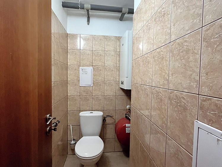 Комерційне приміщення на продаж, 78 м² (10 з 13)