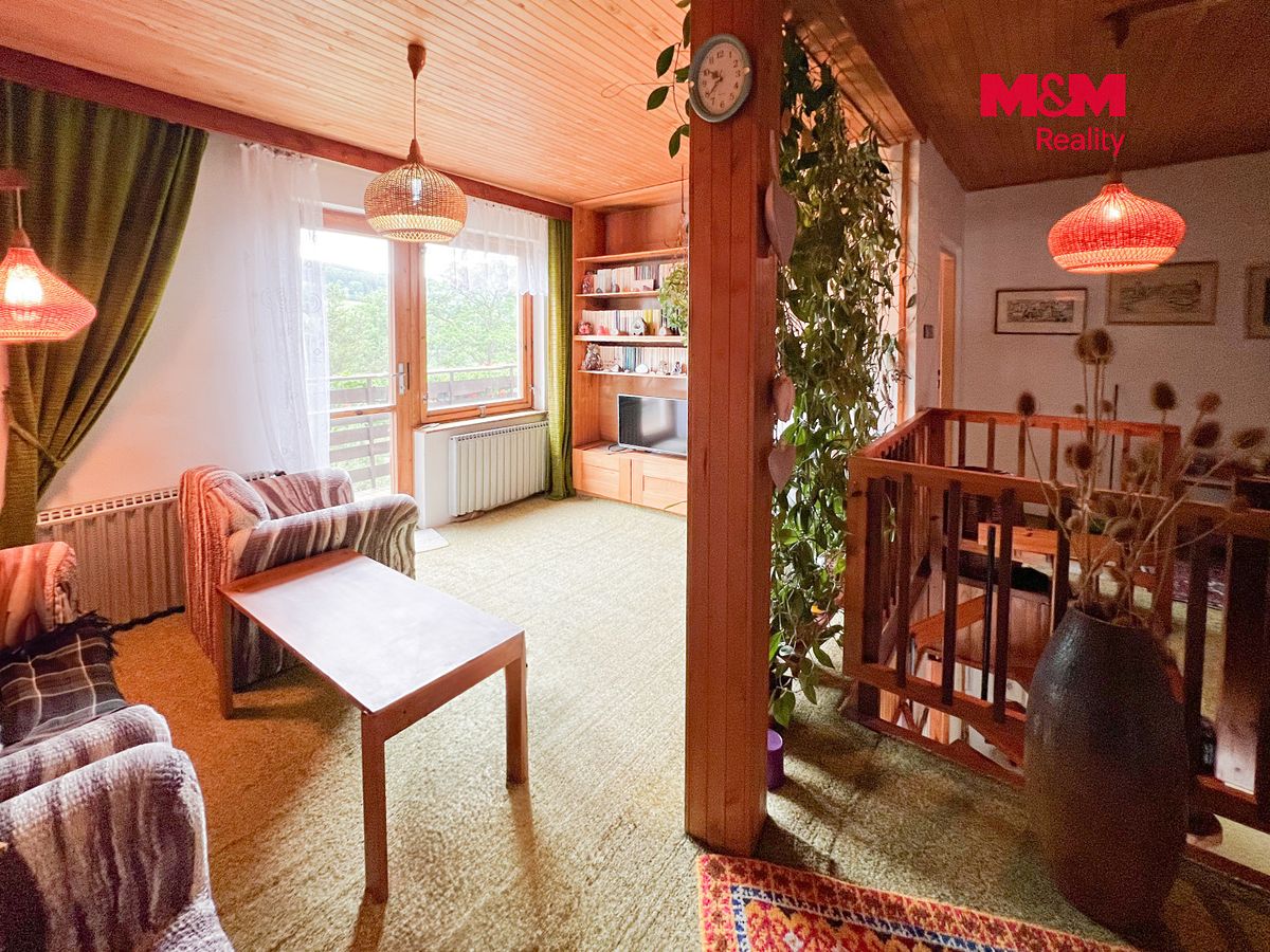 Prodej rodinného domu 245 m², pozemek 2047 m² – fotografie 5