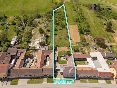 Prodej  rodinného domu 195 m², pozemek 2 903 m²