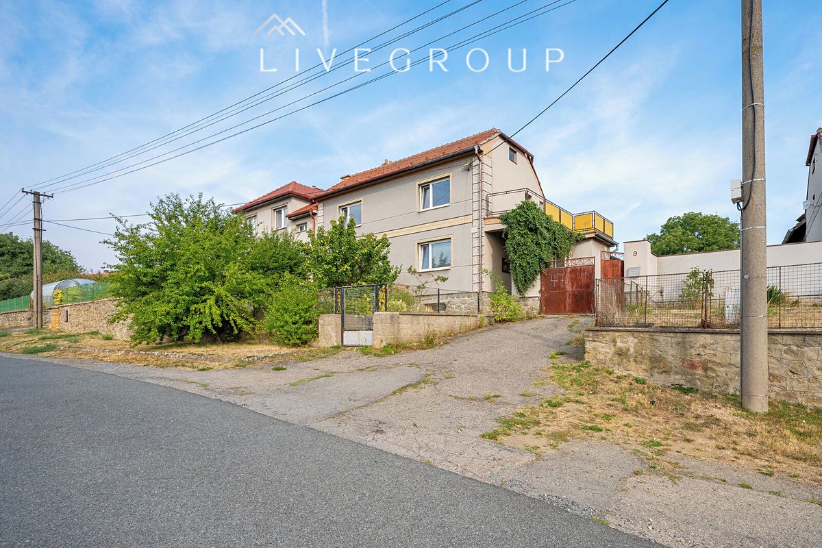 Prodej rodinného domu 152 m², pozemek 1884 m²