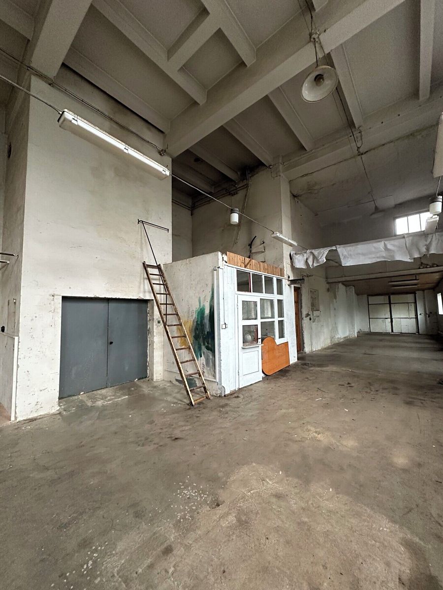 Pronájem výrobní haly, prostoru 200 m² – fotografie 3