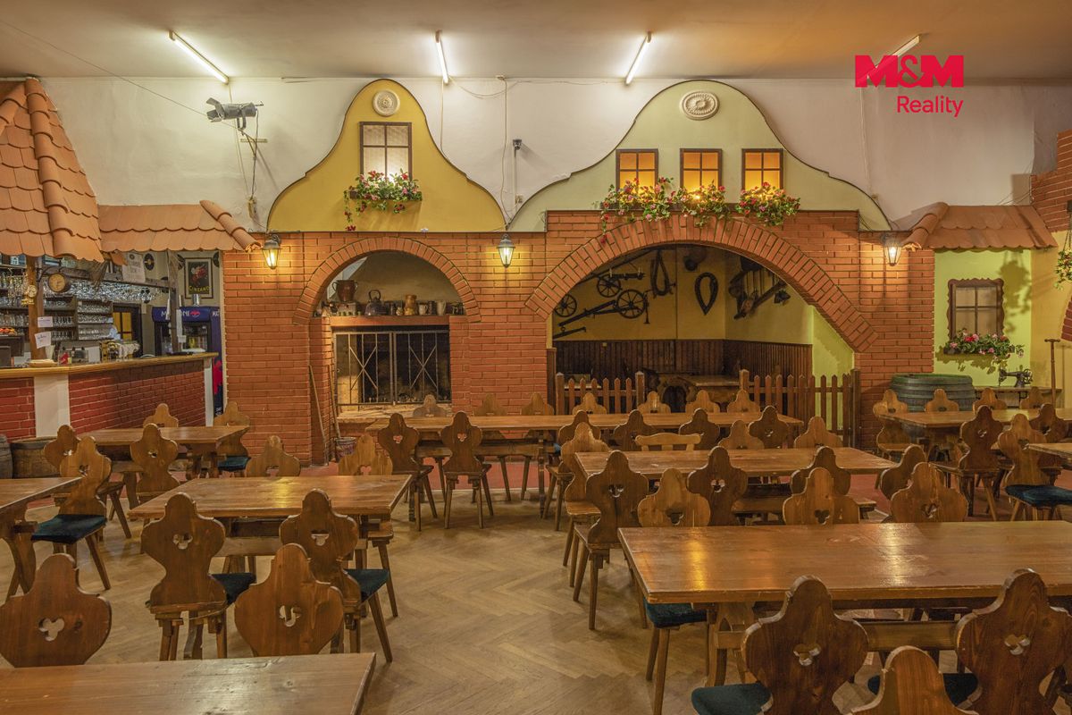 Prodej obchodního prostoru 592 m² – fotografie 3