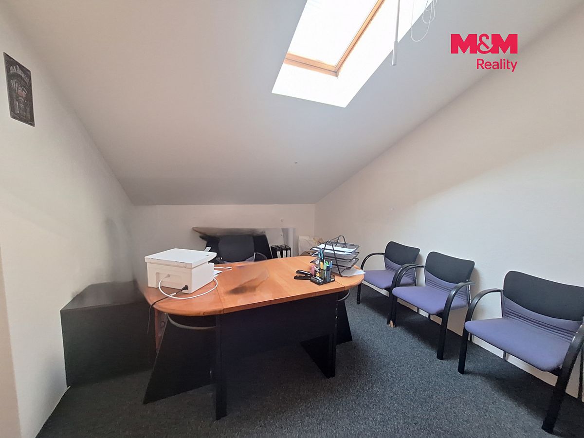 Pronájem kanceláře 97 m² – fotografie 3