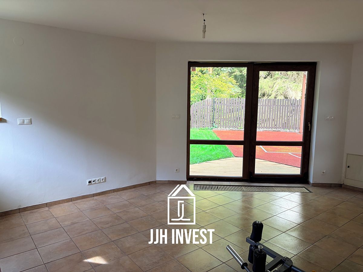 Pronájem rodinného domu 279 m², pozemek 665 m² – fotografie 5