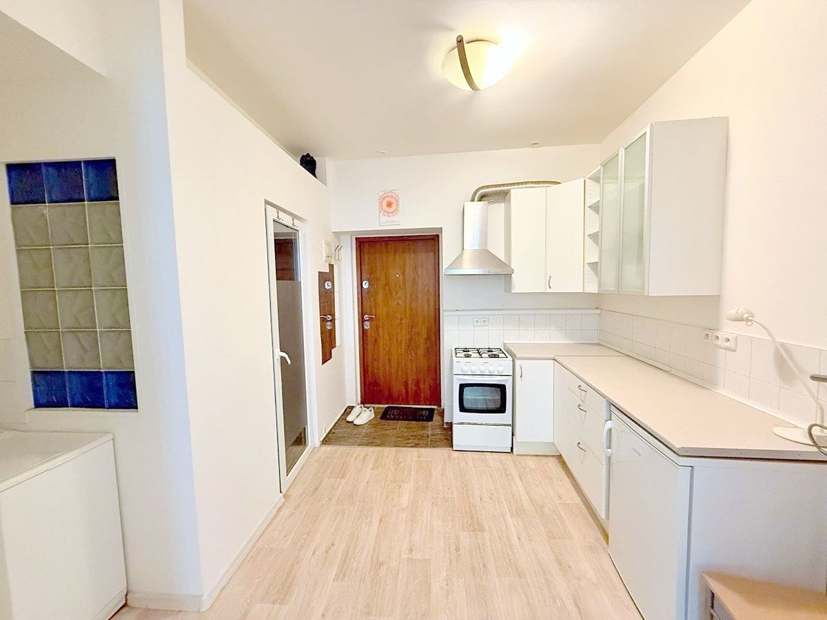 Pronájem bytu 1+kk 22 m² – fotografie 2