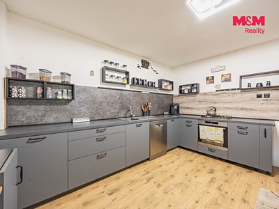 Будинок на продаж, 159 м² (3 з 16)