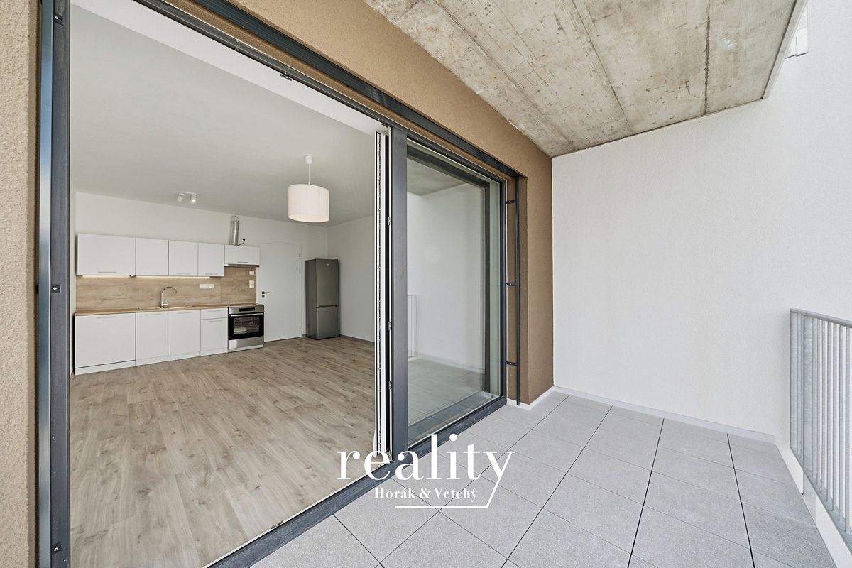 Pronájem bytu 2+kk 51 m² – fotografie 2