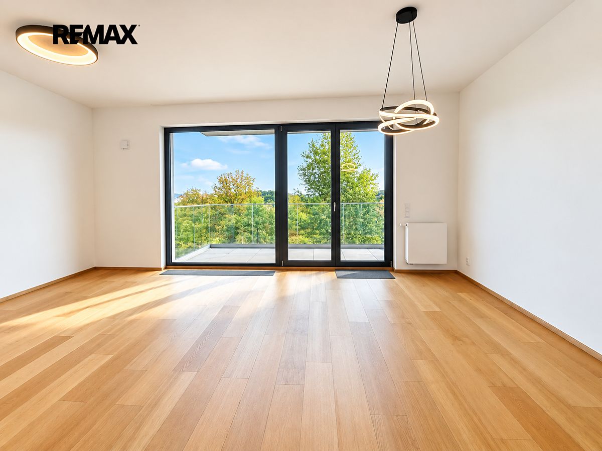 Pronájem bytu 4+kk 129 m² – fotografie 4