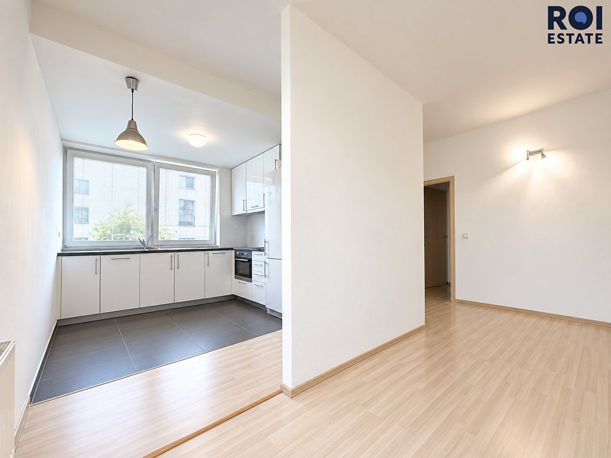Pronájem bytu 2+kk 50 m² – fotografie 3