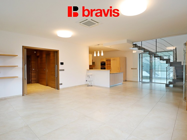 Pronájem bytu 3+kk, 194 m² (10 z 17)