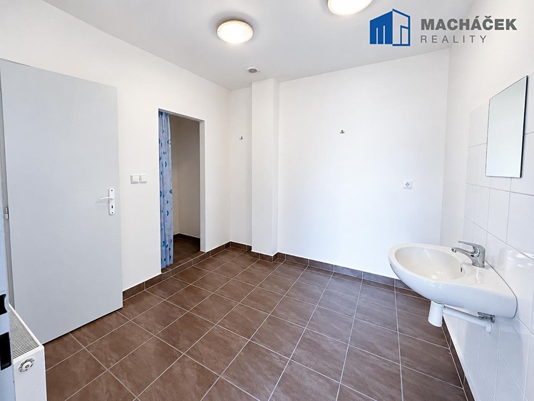 Комерційне приміщення в оренду, 278 м² (8 з 23)