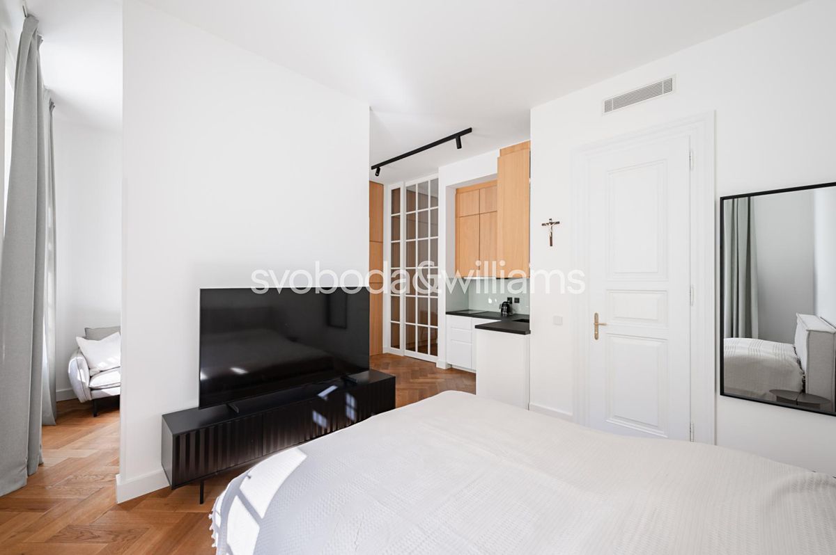 Pronájem bytu 1+kk 37 m² – fotografie 5
